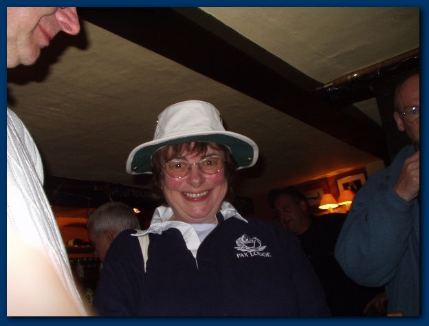 600x449 pixels (82K)